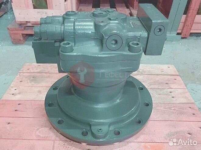 Гидромотор редуктора поворота Kobelco SK210D-8