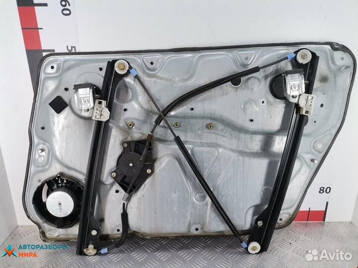 Стеклоподъемник передний левый Volkswagen Passat