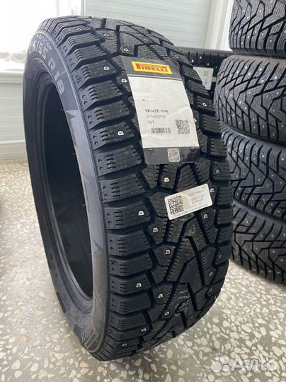 Pirelli Winter Ice Zero 215/55 R18 99T