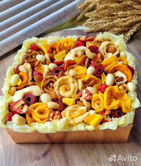 Съедобные букеты из сухофруктов и орехов