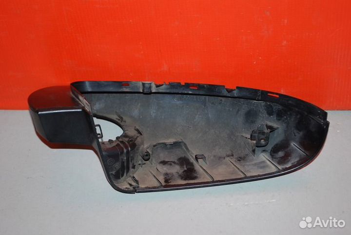 Крышка зеркала правого правая Bmw X5 E70
