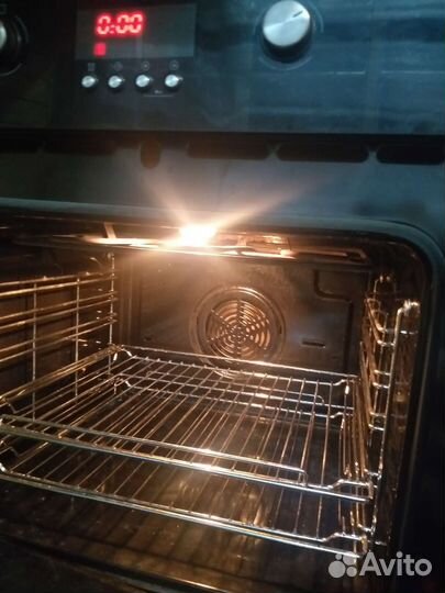 Духовой шкаф