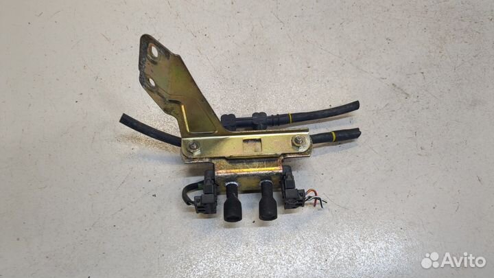 Клапан воздушный Mercedes C W202, 1996