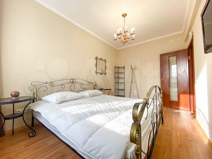 2-к. квартира, 70 м², 7/9 эт.