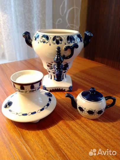 Самовар сувенирный Гжель