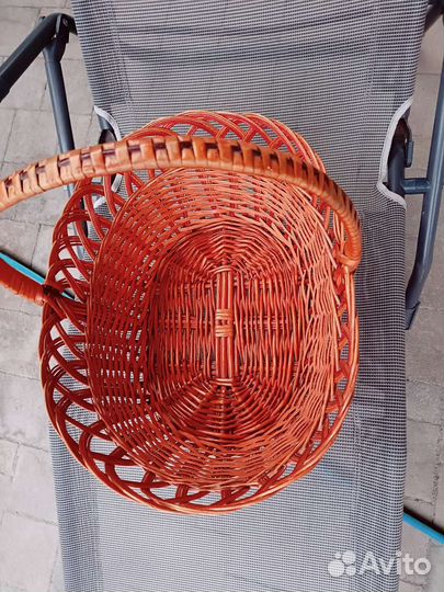 Корзина плетеная