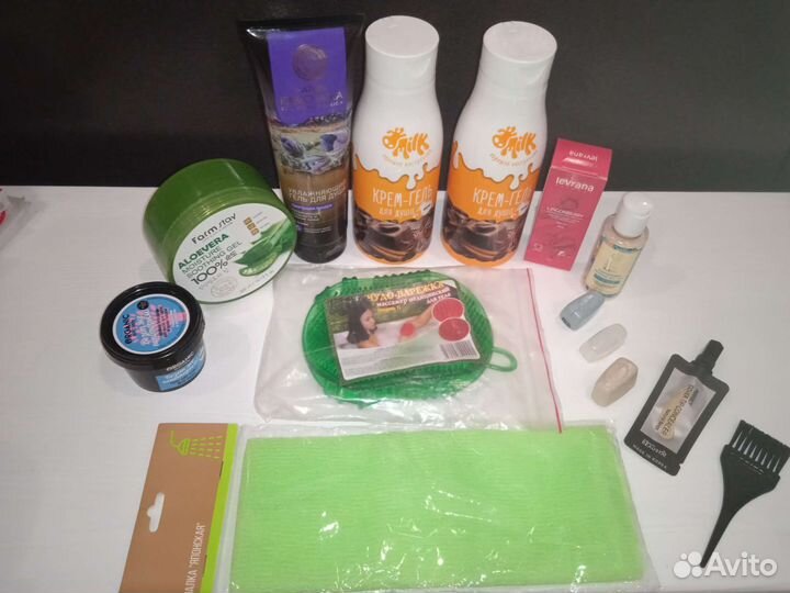 Новый набор косметики,цена зв всё, что на фото
