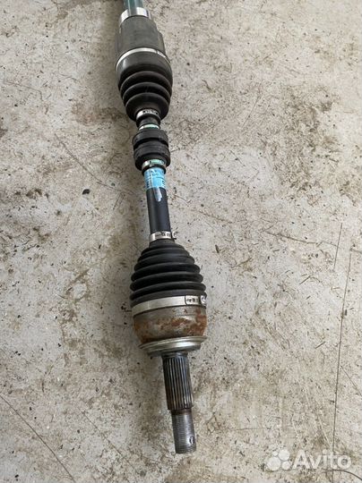 Передний правый привод Nissan X-Trail T32 2021г