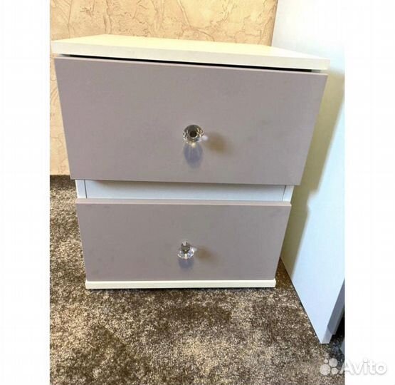Тумба прикроватная