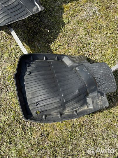 Коврики на skoda rapid