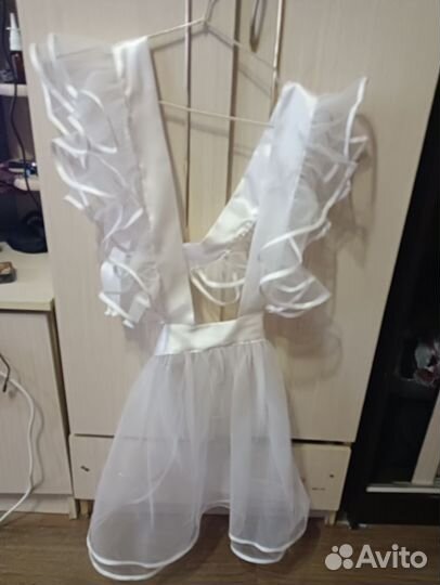 Белый школьный фартук