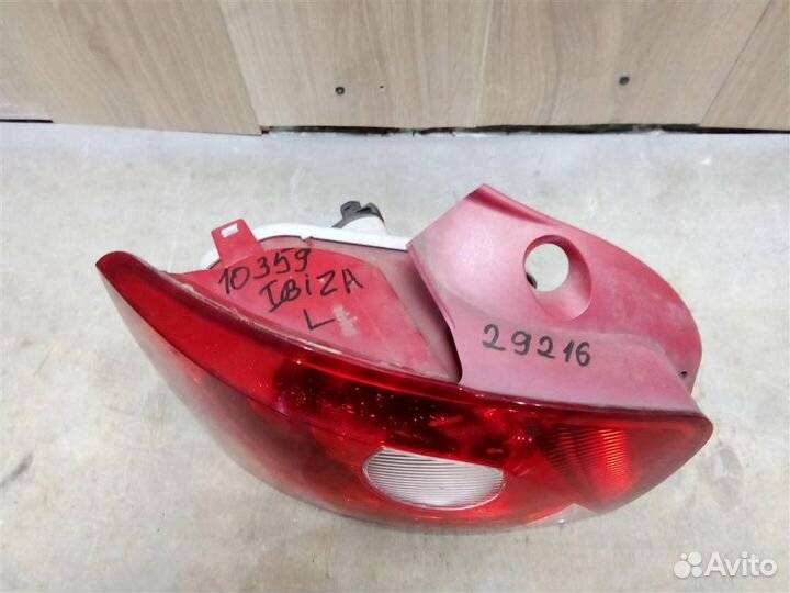 Фонарь задний левый от Seat Ibiza V 2008