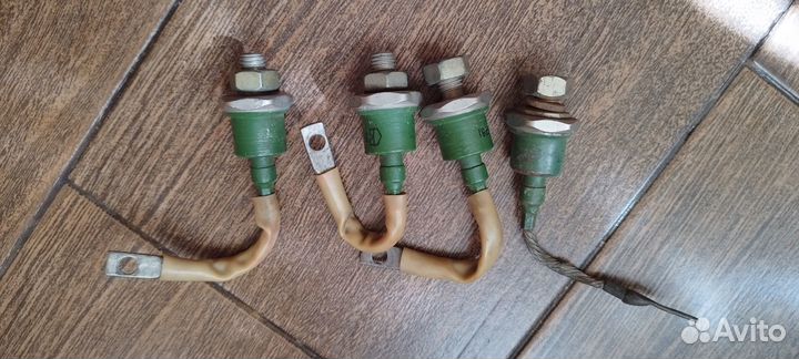 Высокочастотный тиристор тч 63 -10 - 364