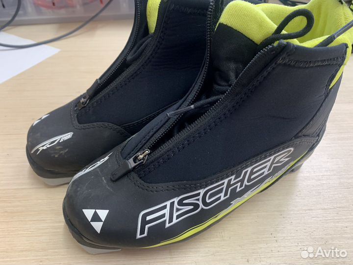Лыжные ботинки детские фирмы Fischer