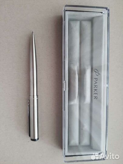 Шариковая ручка parker