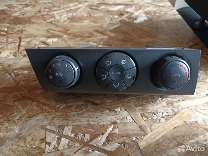 Блок управления печкой SsangYong Kyron 05-14г