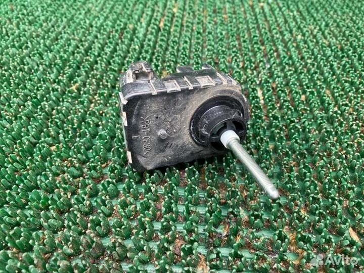 Корректор фар Toyota Corolla E140 1.6 1zrfe 2007