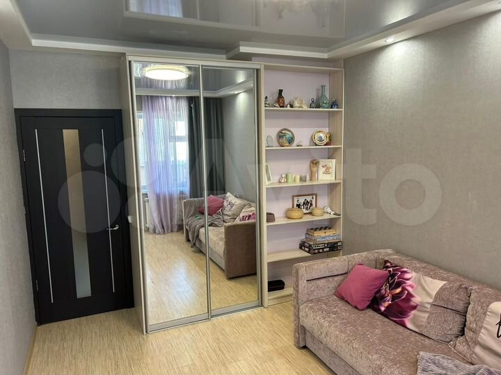 2-к. квартира, 60 м², 8/9 эт.