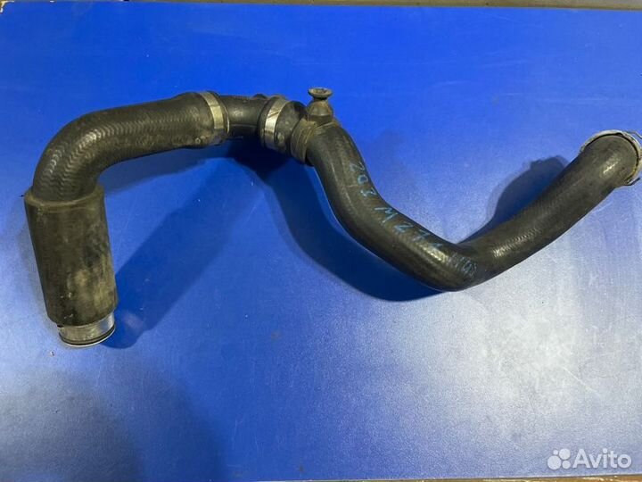 Патрубок радиатора Mercedes-Benz C-Class W203