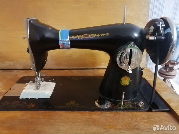 Швейная машина бу