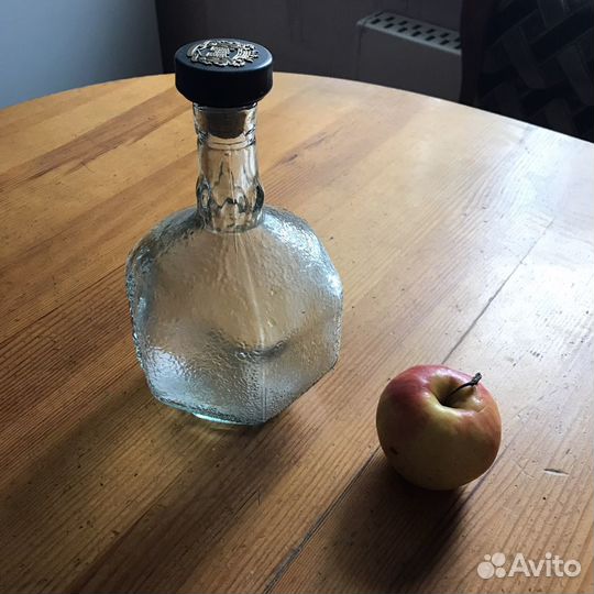 Графин-бутылка