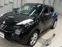 Nissan Juke 1.6 CVT, 2012, 152 401 км, с пробегом, цена 1 080 000 руб.