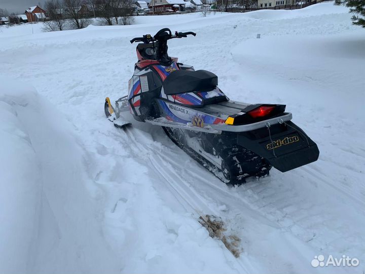 BRP ski-doo renegade 800