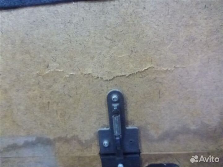 Пол багажника Mitsubishi Outlander CU5W 4G69 2004