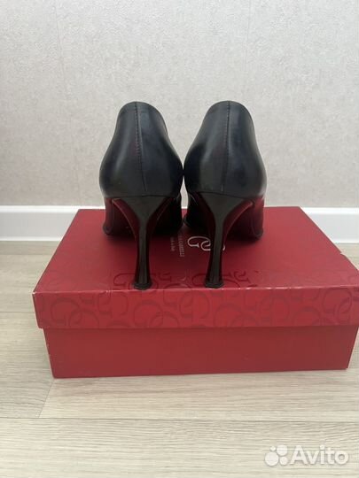 Тюфли Италия -39 размер