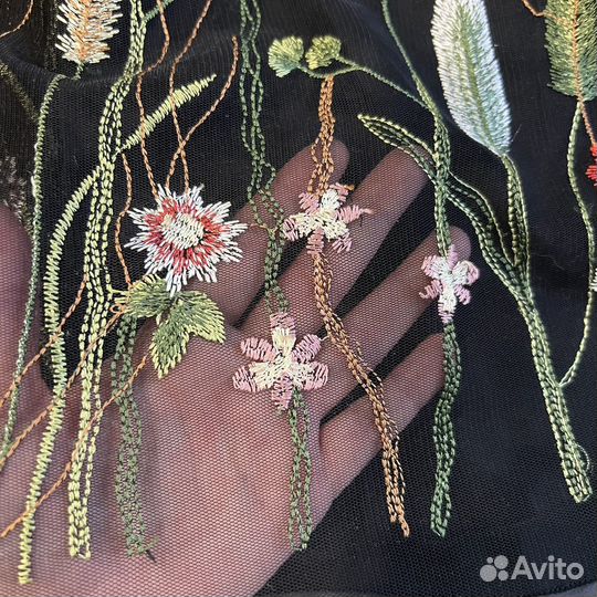 Платье gloria jeans из органзы с цветами