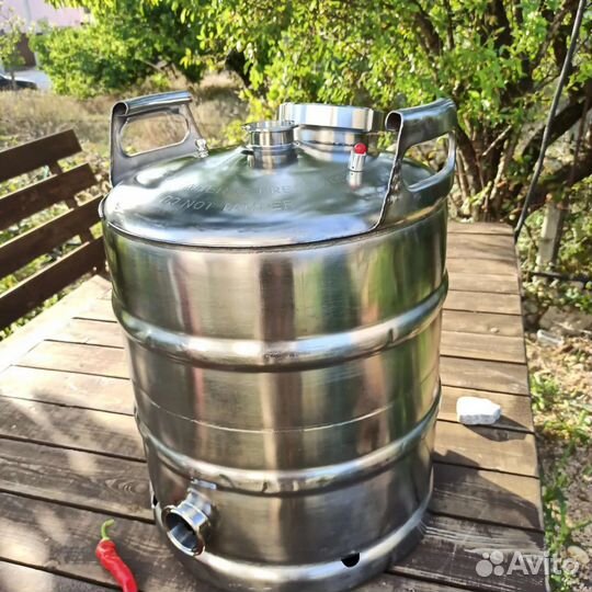 Куб из пивной кеги со смотровым окном