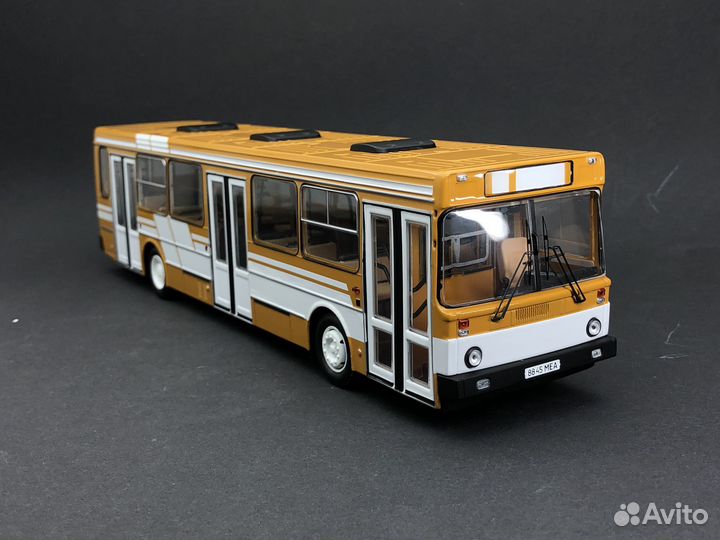 Лиаз 5256.00 Турмалин Demprice 1:43