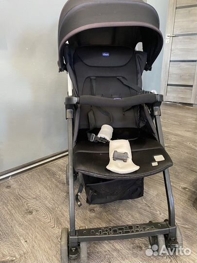 Прогулочная коляска Chicco цвет Black
