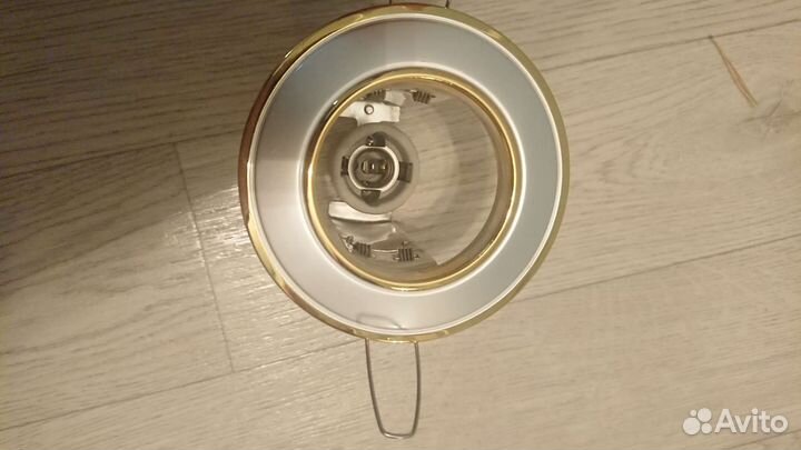 Светильник встраиваемый точечный