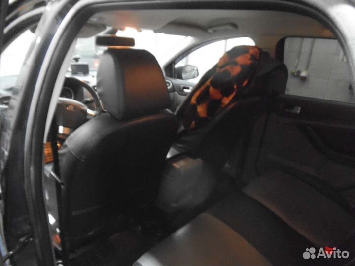 Ford Focus 1.8 МТ, 2010, 200 000 км