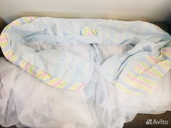 Бортики с балдахином в кроватку. Несколько разных