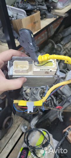 Блок управления AIR BAG (61013962) KIA RIO 2