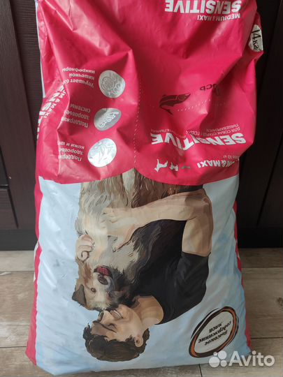 Продам собачий корм Sensitive 14кг