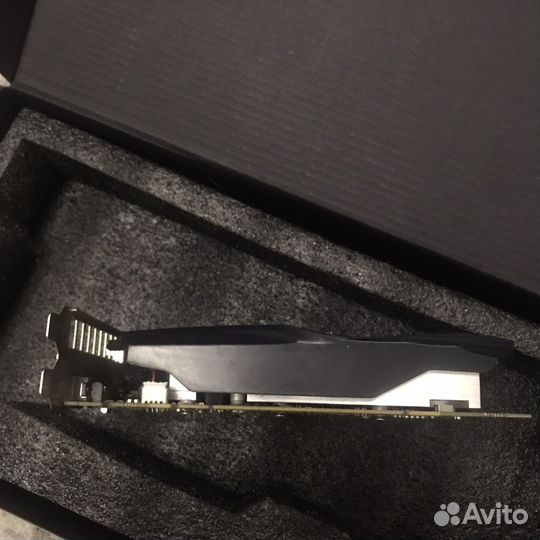 Видеокарта 1050 KFA2 2gb