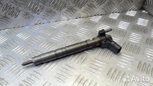 Форсунка дизельная audi A4 B8 (7NI08AL03)