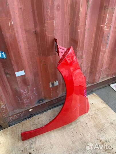 Крыло переднее левое Peugeot 207