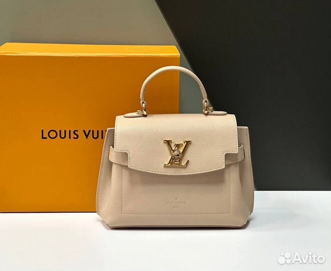 Сумка Louis Vuitton LockMe Ever Mini