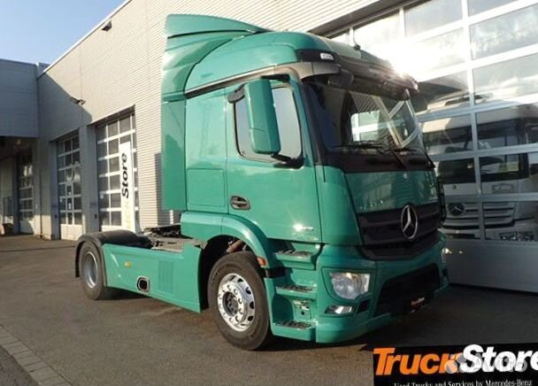 Pазбираем грузовик Mercedes-Benz Actros mpiv с 201