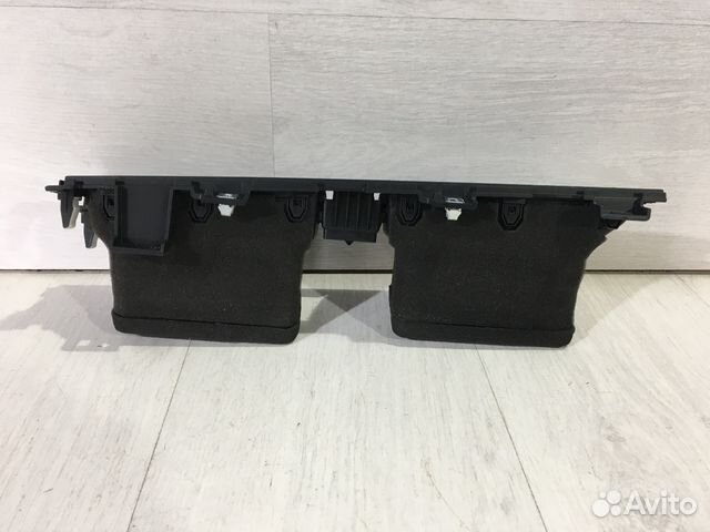 Дефлектор центральный KIA RIO 4 1.4 ат седан