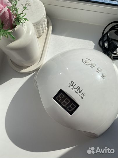 Лампа для маникюра и педикюра