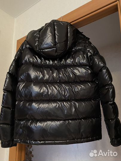 Пуховик Moncler