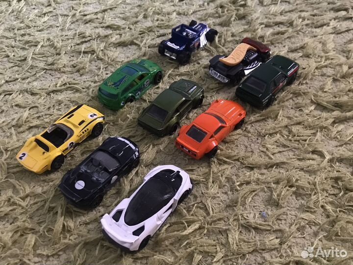 Hot wheels машинки
