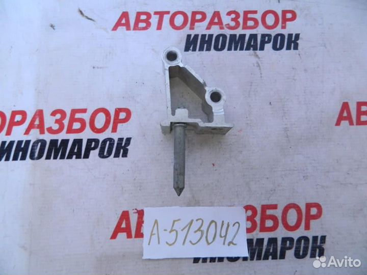 Кронштейн для Volkswagen Golf 5+ 2005-2014г