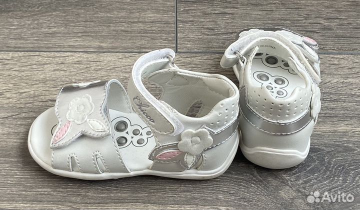 Босоножки Chicco Новые