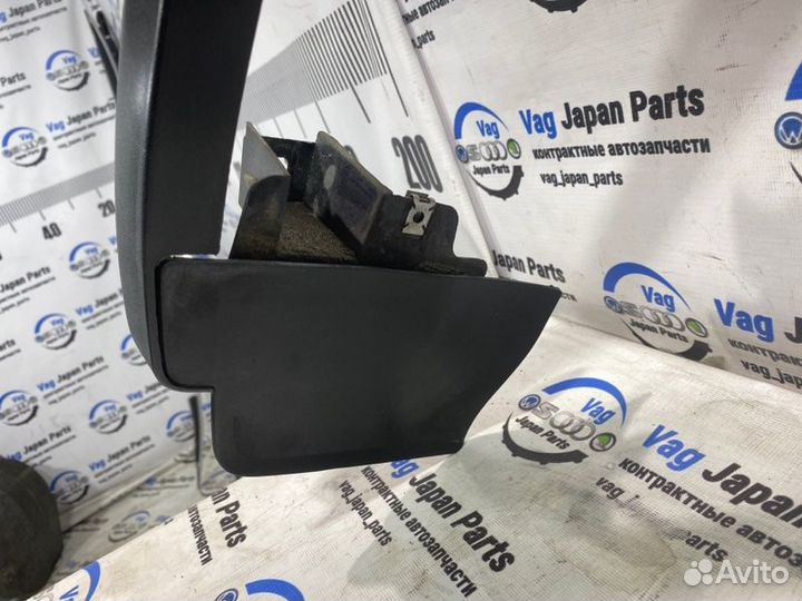 Молдинг на крыло задний левый Volkswagen Tiguan NF